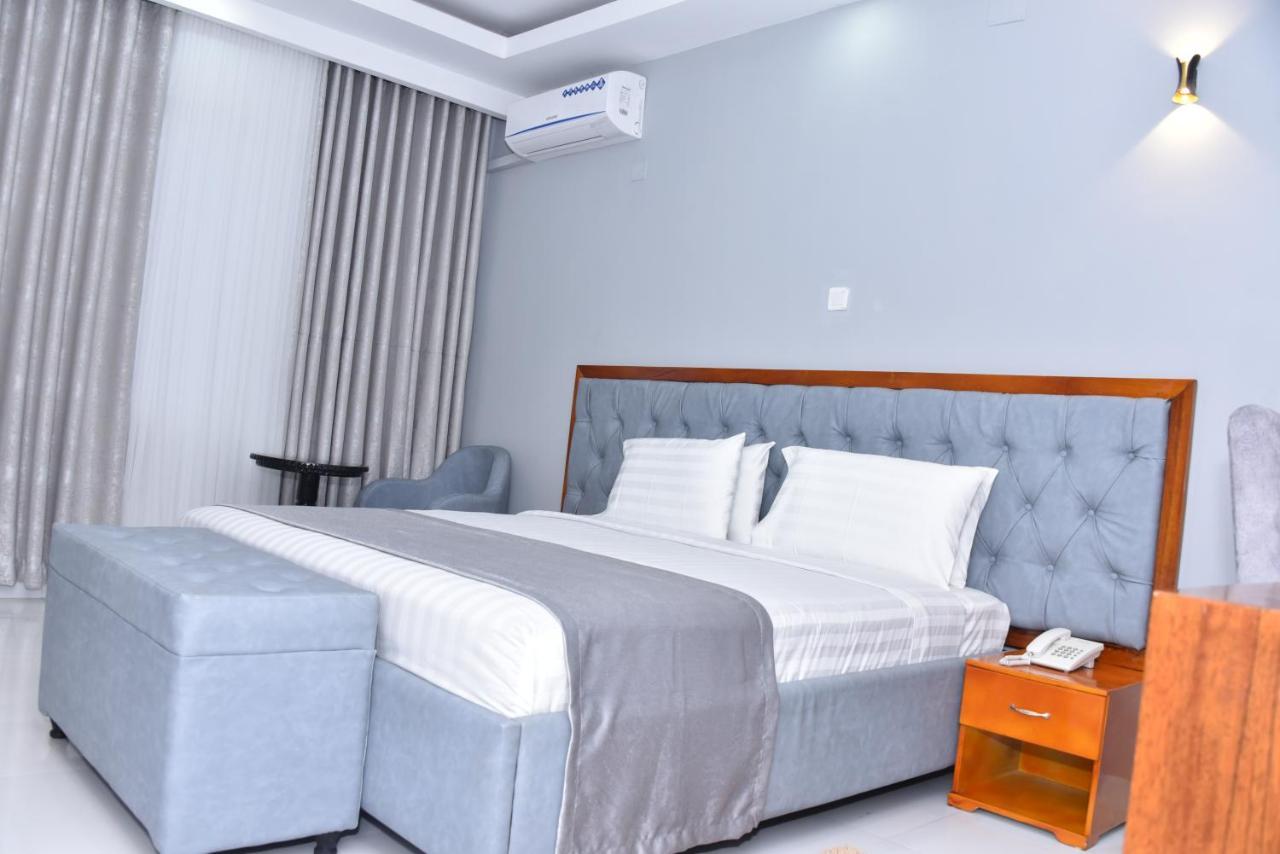 King'S Conference Centre Hotel Bujumbura Bagian luar foto