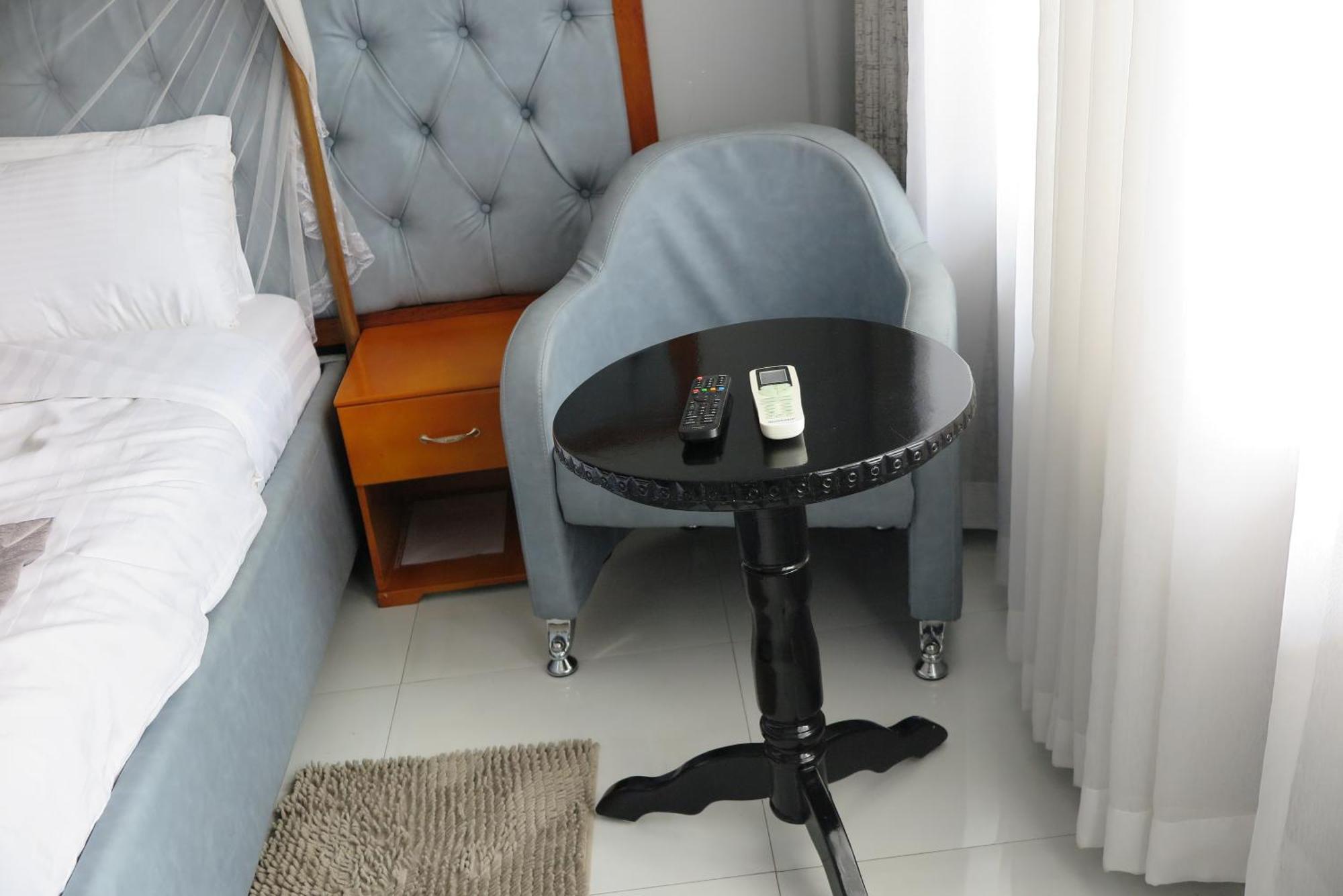 King'S Conference Centre Hotel Bujumbura Bagian luar foto