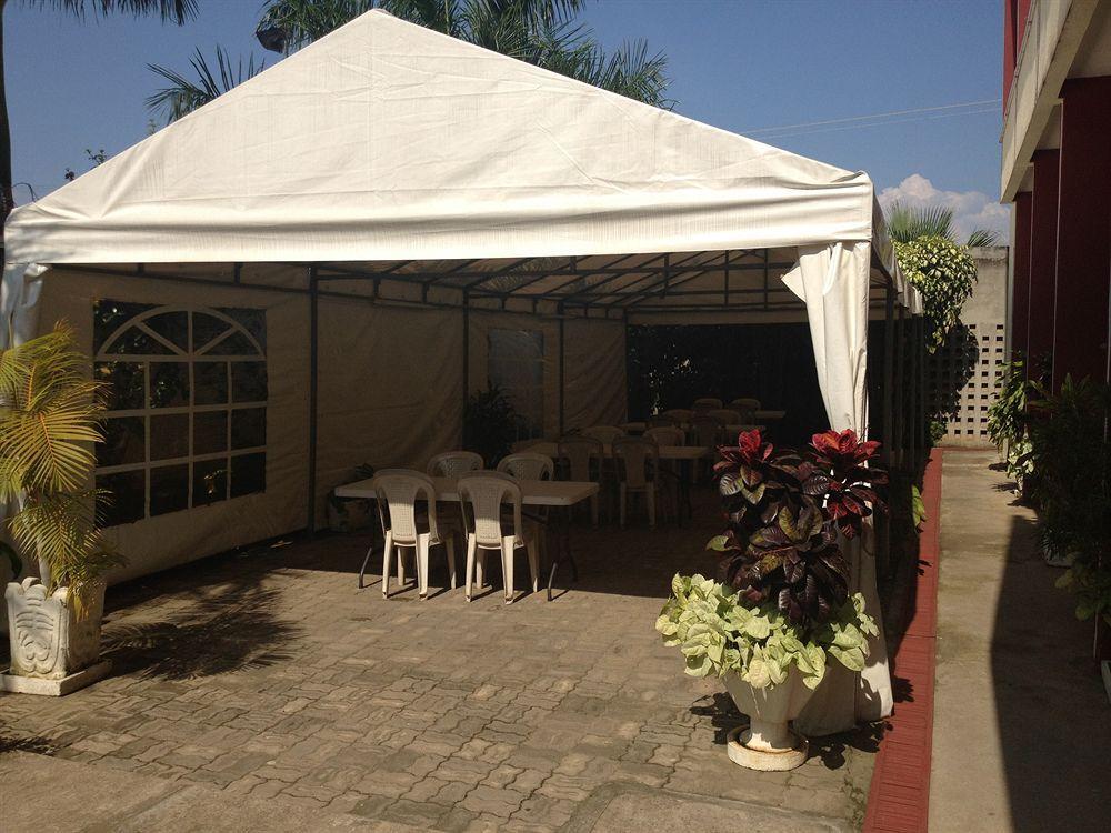 King'S Conference Centre Hotel Bujumbura Bagian luar foto