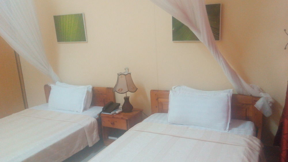 King'S Conference Centre Hotel Bujumbura Bagian luar foto