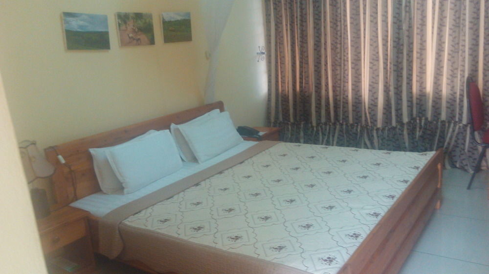 King'S Conference Centre Hotel Bujumbura Bagian luar foto
